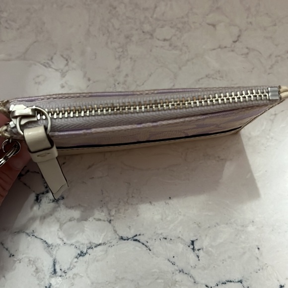 Coach lilac/cream small card wallet with keychain - Picture 5 of 6